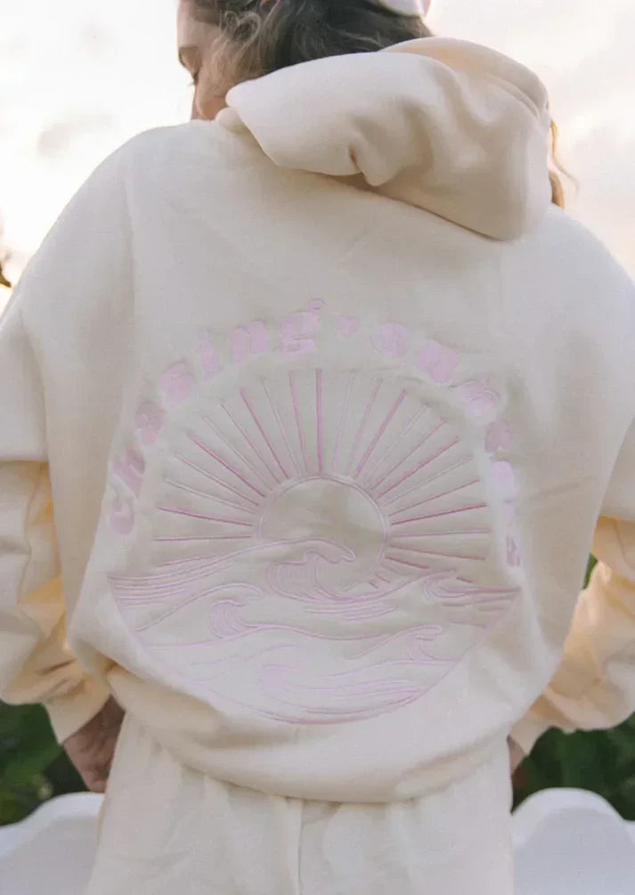 Lena | Chasing Sunsets Grafische Hoodie