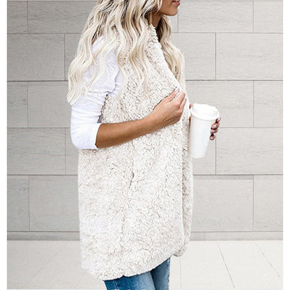 Ruby | Pluche mouwloos vest met capuchon