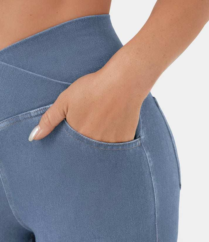 Saylor | High Waist Curvy Jeans